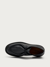 Leather lace-ups with top-stitching - Black | FRAU