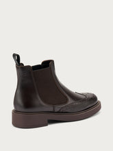 Chelsea boots with wing-tip detail - Dark Brown | FRAU