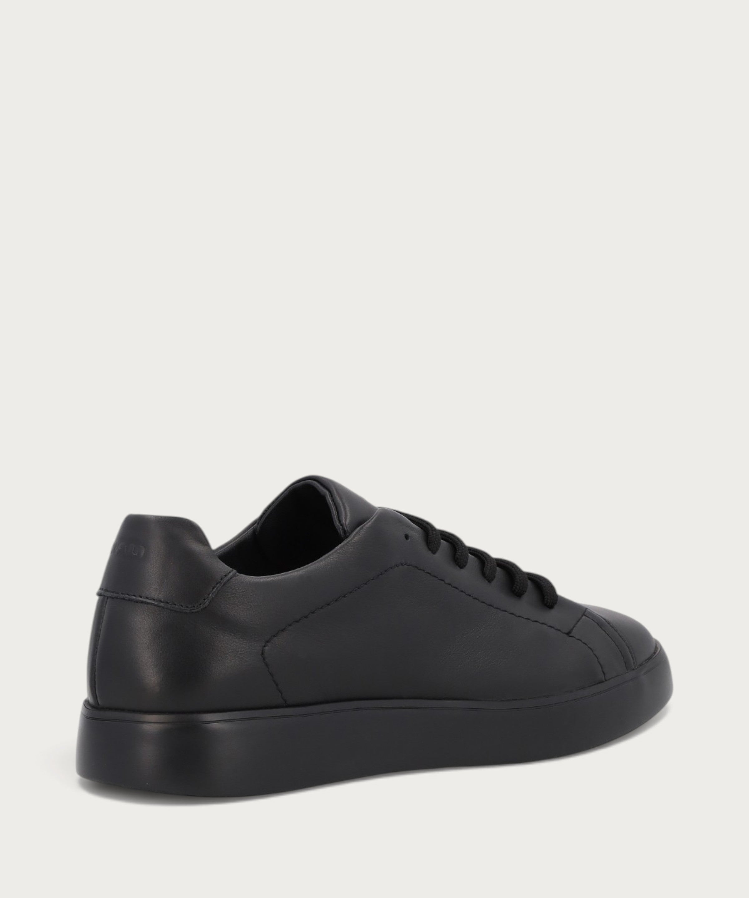 Herren-Sneaker Minimal aus Leder in Schwarz