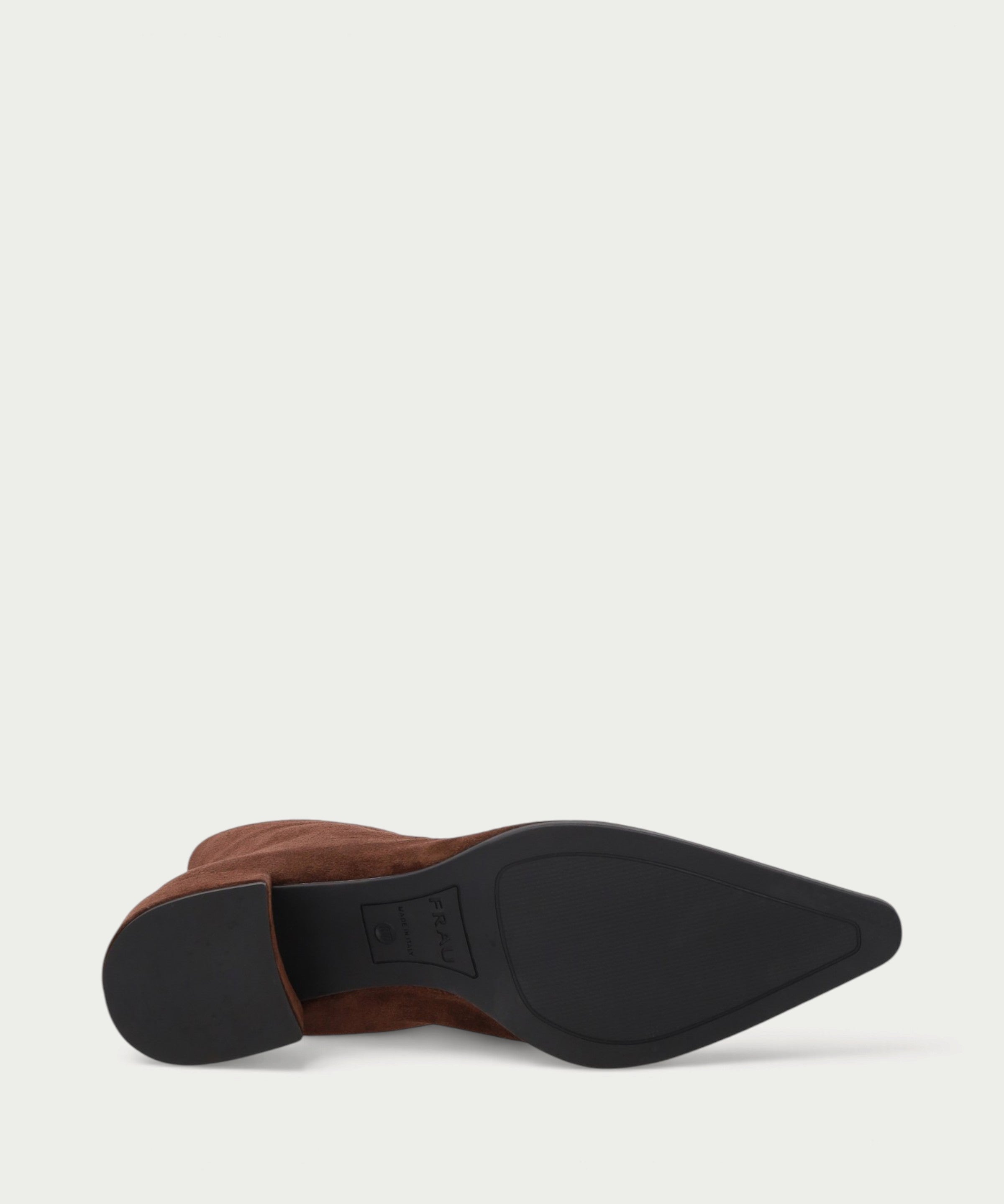 Elegant heeled ankle boots in brown suede