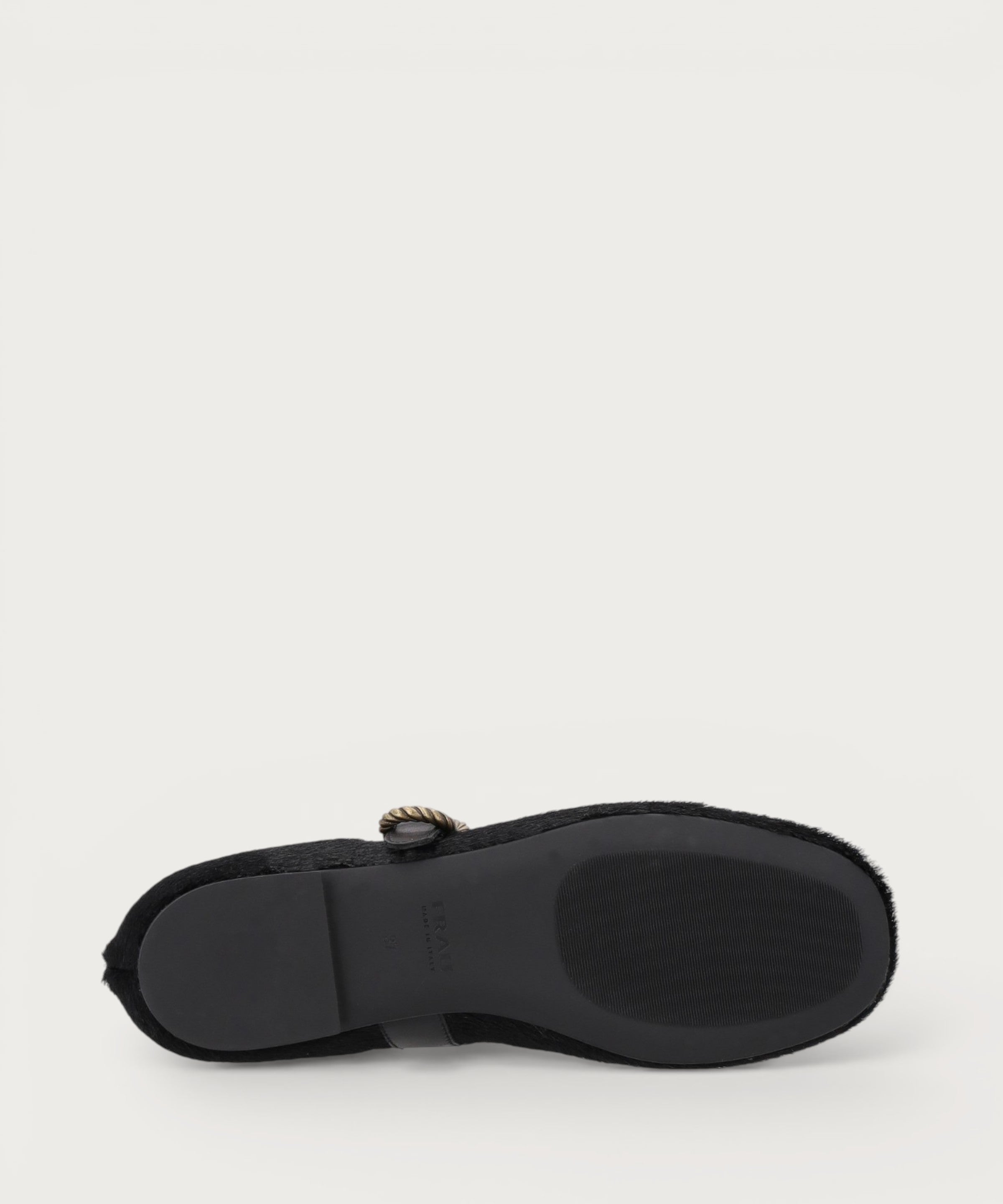 Ballerinas mit Riemchen aus Leder mit Ponyfell-Optik in Schwarz