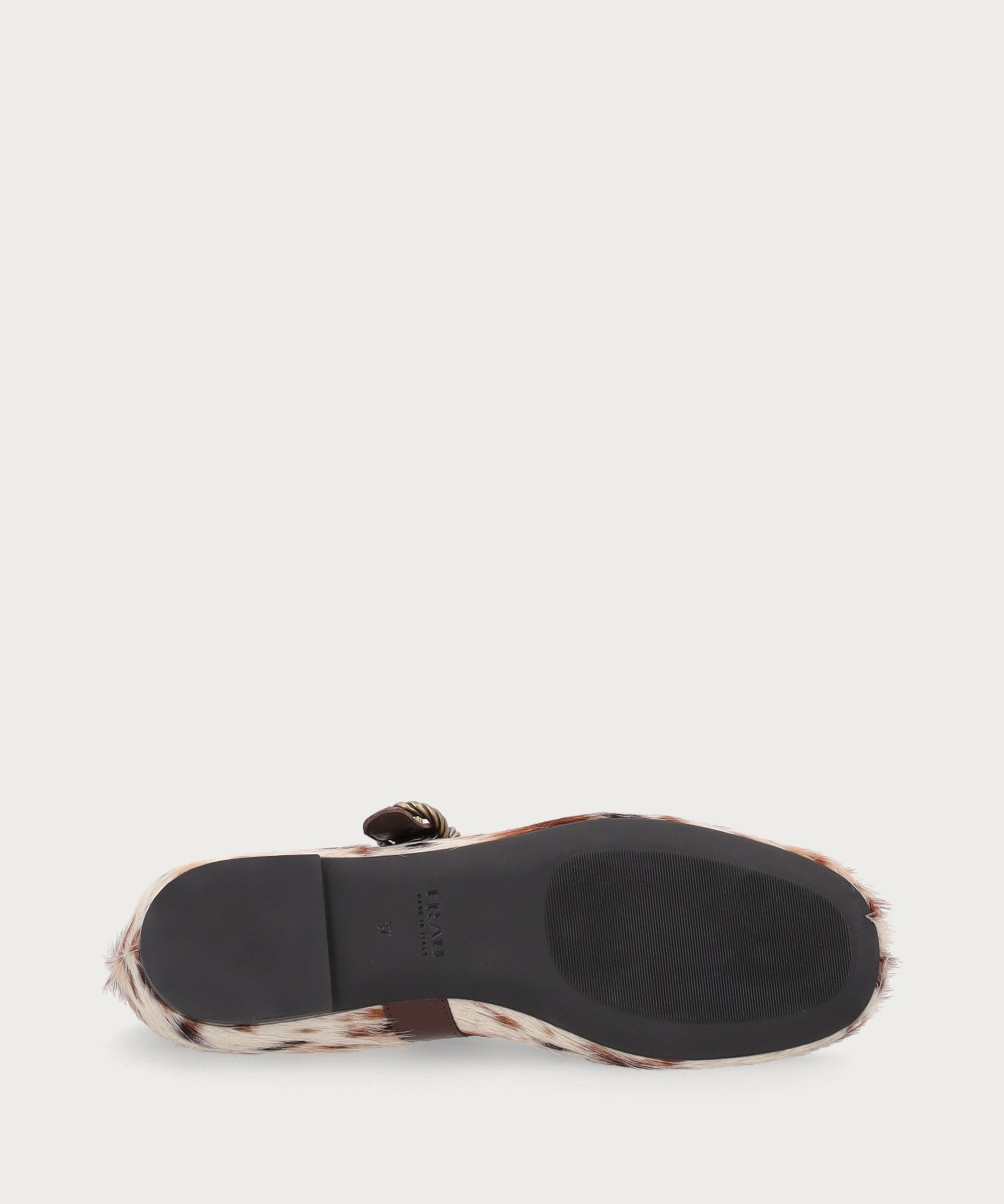 Ballerinas mit Riemchen aus Leder mit Ponyfell-Optik und Fleckenmuster