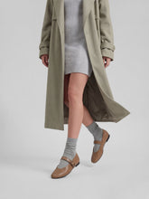 Beige vintage leather ballet flats with strap - Safari | FRAU