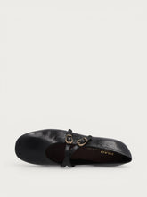 Ballerinas mit doppeltem Riemchen aus Leder in Vintage-Optik in Schwarz - Schwarz | FRAU - 4
