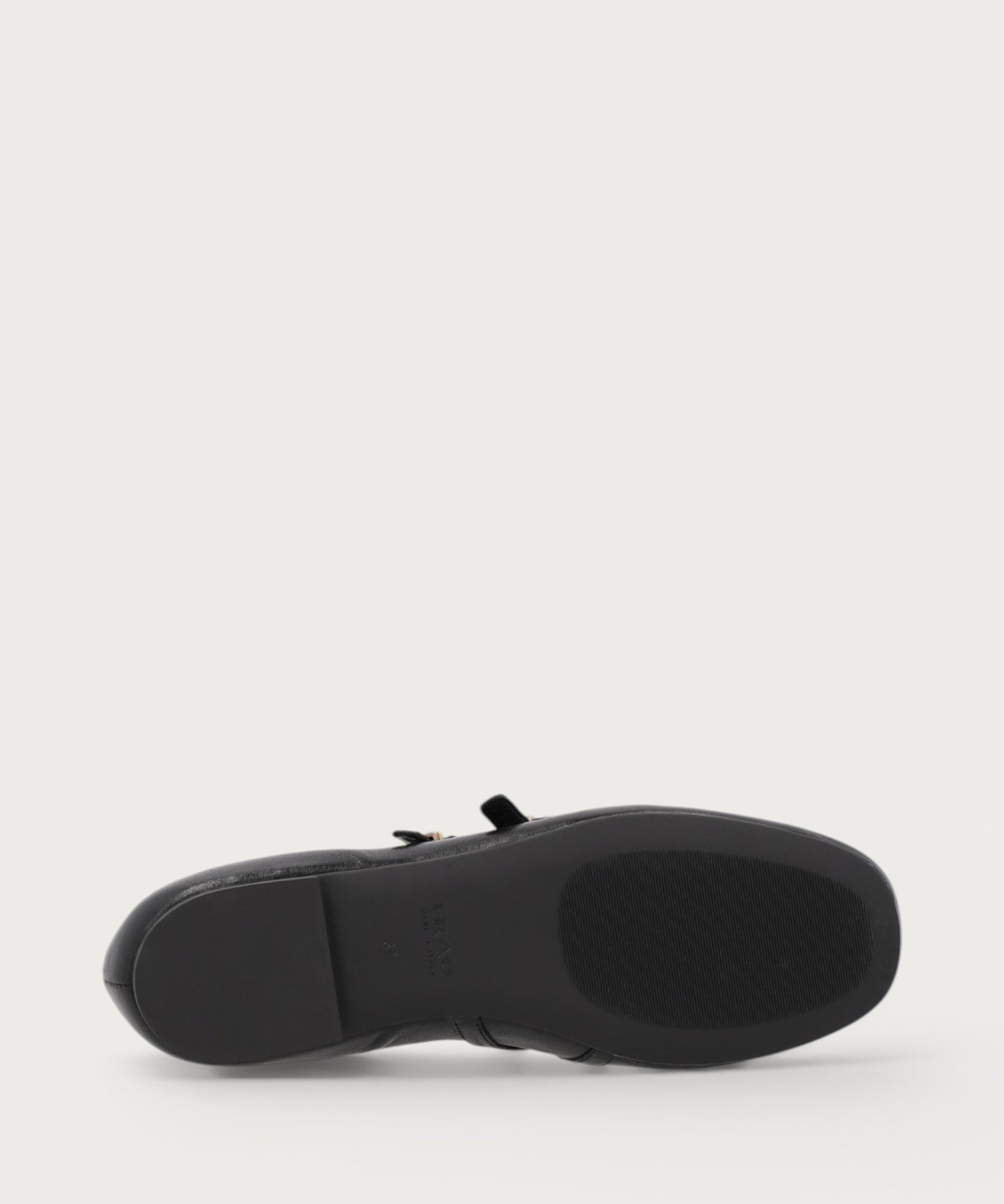 Ballerinas mit doppeltem Riemchen aus Leder in Vintage-Optik in Schwarz