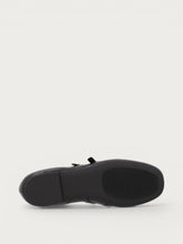 Ballerinas mit doppeltem Riemchen aus Leder in Vintage-Optik in Schwarz - Schwarz | FRAU - 5