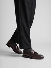 Men's burgundy airbrushed calfskin loafers with tassels - Must | FRAU