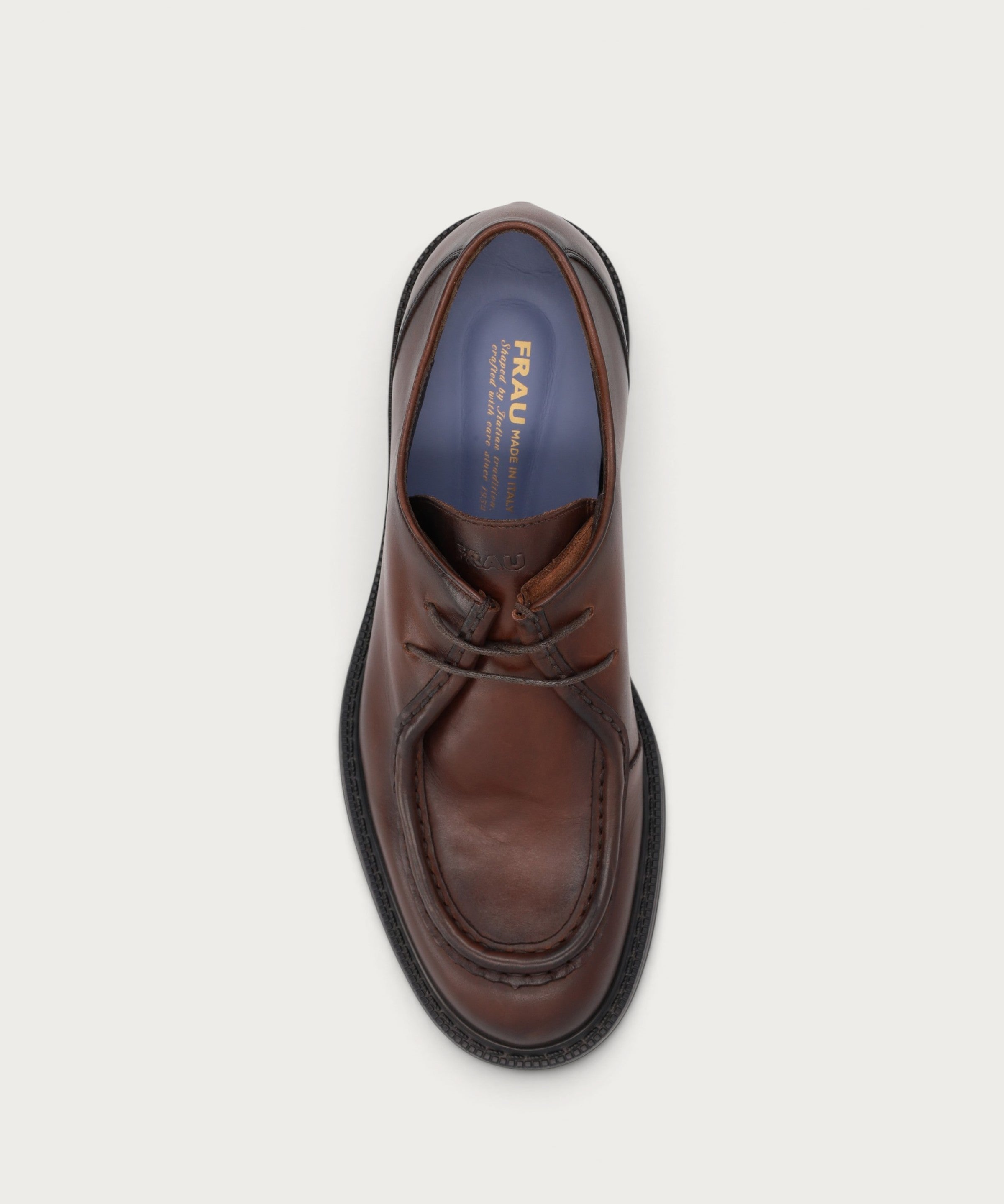 Derby moc-toe uomo in pelle di vitello aerografata marrone