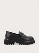 Damen-Mokassins aus Leder in Schwarz mit naturlicher Narbung und Chunky-Sohle - Schwarz | FRAU