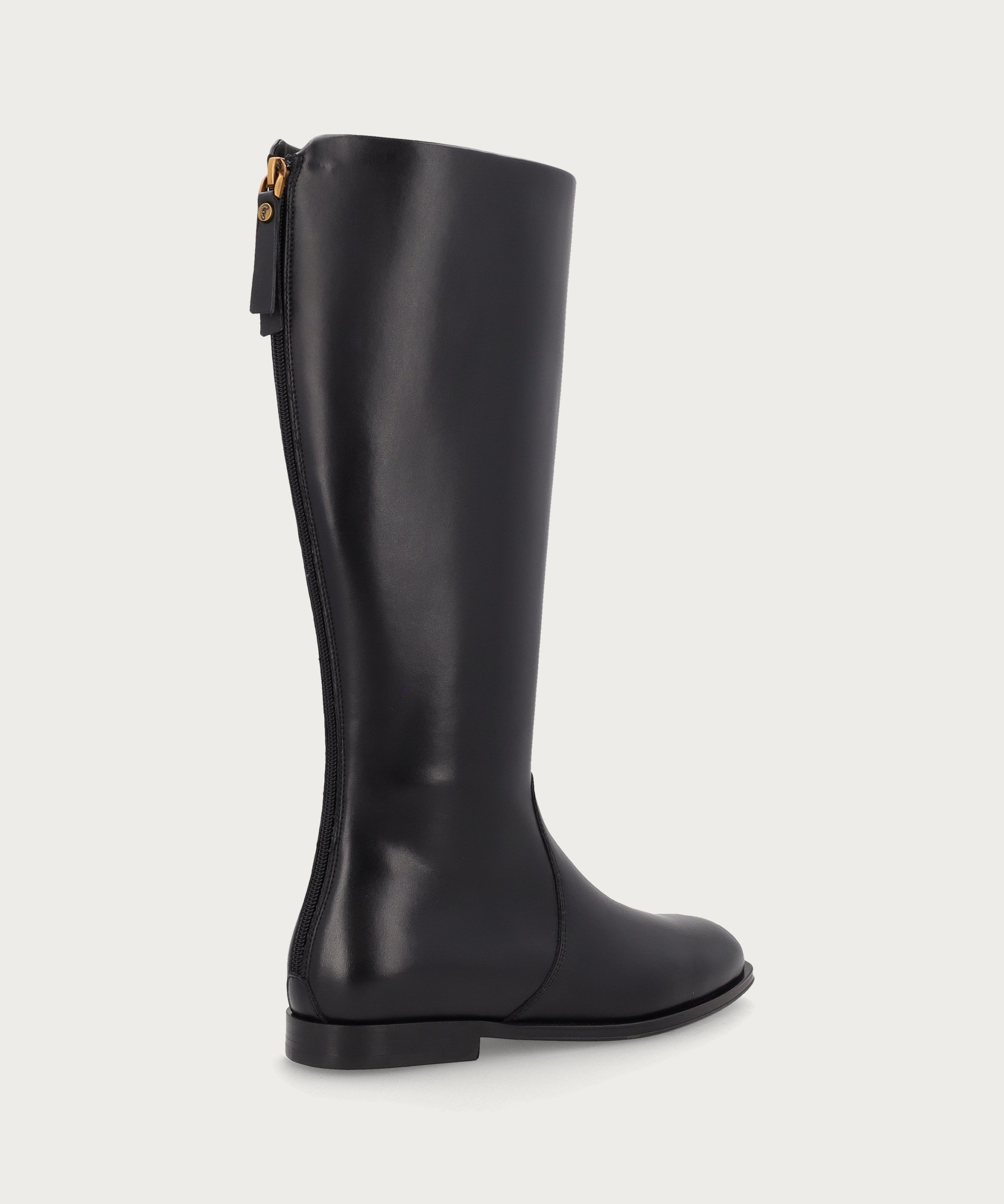 Stiefel aus regeneriertem Leder in Schwarz