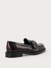 Women's brushed burgundy leather loafers with buckle - Burgundy | FRAU