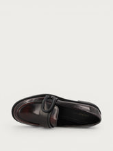 Women's brushed burgundy leather loafers with buckle - Burgundy | FRAU
