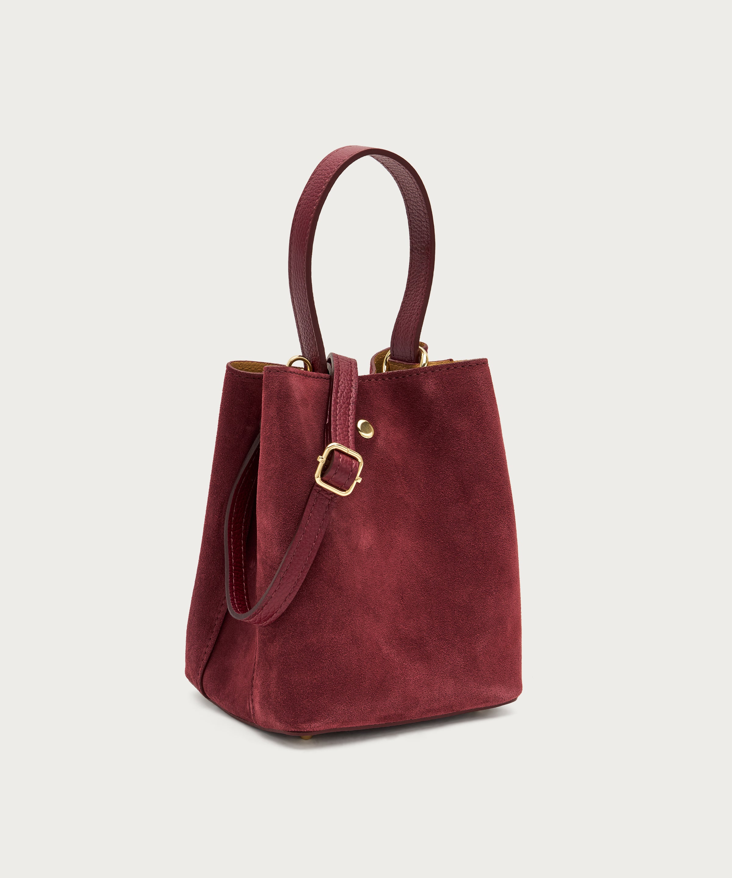 Kleine Bucket Bag aus Veloursleder in Bordeaux