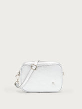 Small laminated leather bag with chain - Silver | FRAU