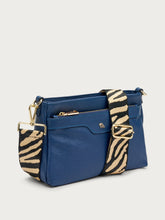 Multi-task leather bag with animal-print strap - Blue | FRAU