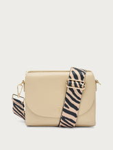 Borsa in pelle con patta e tracolla animalier - Sabbia | FRAU