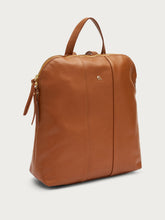 Tumbled leather backpack - Wood | FRAU